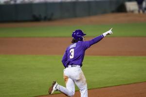 Comeback Kids: LSU baseball defeats Kennesaw State in regional open in comeback for the ages
