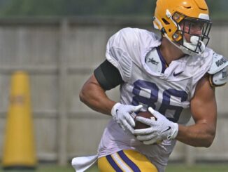 Brian Kelly predicts this LSU freshman tight end will 'hit' like another SEC star