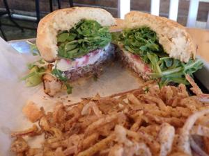 Fat Cow, LSU-area hamburger restaurant, closes