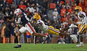 LSU brings down Auburn with wild second half to seal another comeback SEC win