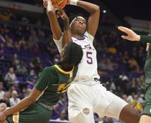 Kim Mulkey expects LSU's road to get much tougher with visit to Tulane