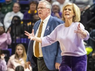 LSU women's basketball moves up to No. 2 in coaches' poll; NCAA top 16 reveal set