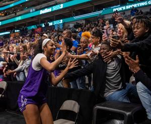 An assist for LSU comes from an unlikely source in the Final Four — a cheerleader