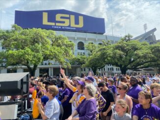 Fans show support for LSU women’s basketball team as they head to the Final Four
