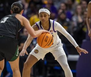 LSU-Michigan a battle of different styles in second round of NCAA tournament