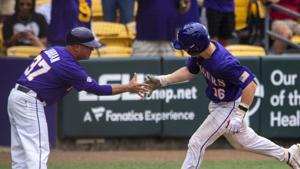 LSU baseball drops series opener to Arkansas in extra innings. Here's how it played out.
