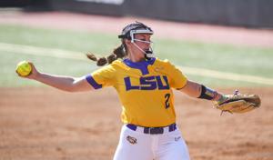 LSU softball continues blistering pace as it opens SEC play with win over south Carolina