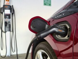 Louisiana lawmakers delay legislation, search for how to tax electric cars