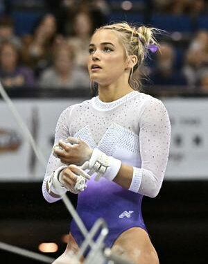 Miami basketball's Cavinder twins on LSU gymnast Olivia Dunne; 'She's the queen of NIL'