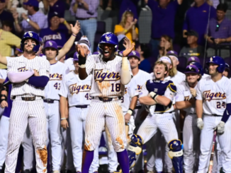No. 1 LSU Takes Series Over Arkansas With 14-5 Victory