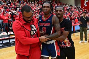 Pistol Pete Maravich's record is safe: Antoine Davis and Detroit Mercy miss out on CBI