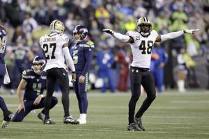 Saints sign special teams ace J.T. Gray to a 3-year extension: report
