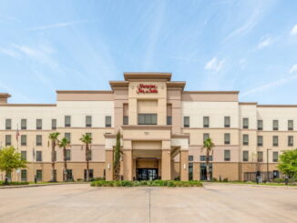 Hampton Inn & Suites by Hilton Houston North IAH - Exterior