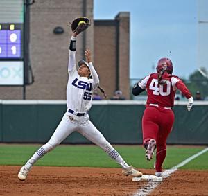 LSU softball allows only two hits to No. 1 Oklahoma, but Sooners still prevail