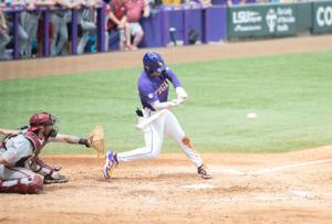 No. 1 LSU baseball captures fifth SEC series win on the road against Ole Miss