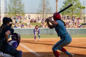 Softball midseason check-in: Why has LSU been unable to emerge from the middle of the SEC?