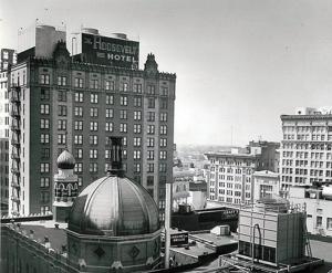What's the history of New Orleans' grand Roosevelt Hotel? Curious Louisiana has the story.