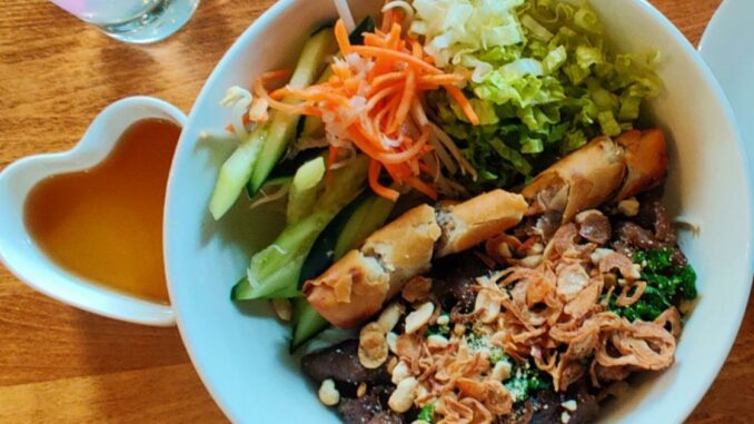 A vermicelli quest: Three vermicelli bowls for the best things we ate this week