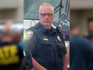 Denham Springs community shows support for officer injured in shooting