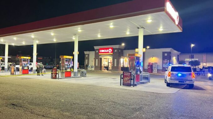 Deputies: Man shot and killed at Baton Rouge gas station