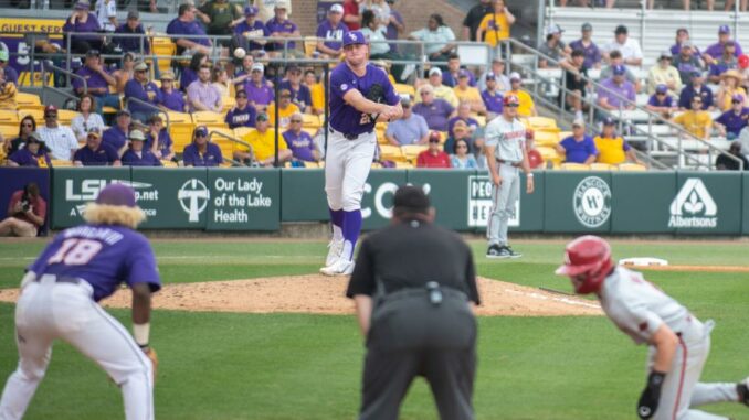 LSU baseball falls to Arkansas 5-4, will play in elimination game Friday against Texas A&M