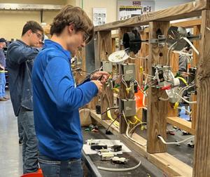 West Feliciana High FFA teams win carpentry and electrical titles