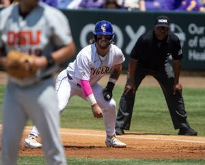 LSU slugs its way to the regional championship round with win over Oregon State
