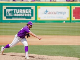 Paul Skenes pitches complete game in 7-2 win over Tulane in Baton Rouge Regional opener