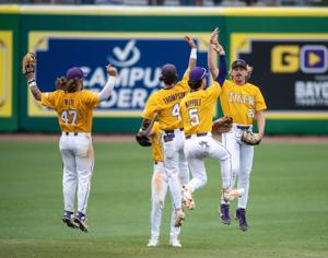 Updated College World Series odds: Super regional schedules, TV for LSU and other 7 sites