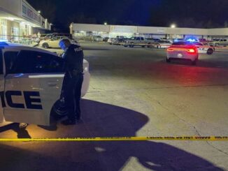 Man shot to death in parking lot of Florida Boulevard shopping plaza