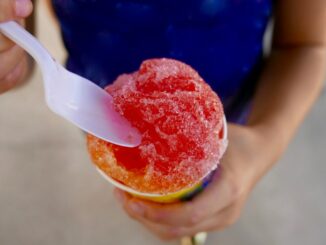 New snowball stand opens in Baton Rouge