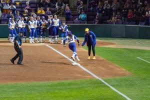Pros and cons: No. 12 LSU softball stays undefeated after Clearwater Invitational
