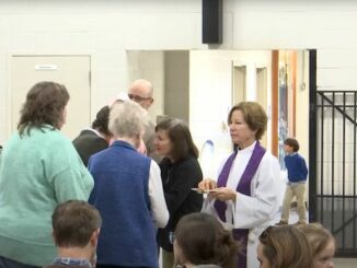 St. Luke's Episcopal holds worship service in gym after fire destroys sanctuary